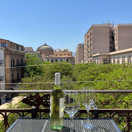 Casa Vacanze Da Ruggero Al Massimo Палермо Екстериор снимка